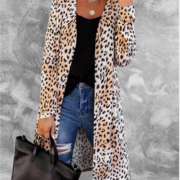 Leopard Print Long Cardigan Sweater 🐆 - Picture 3 of 7